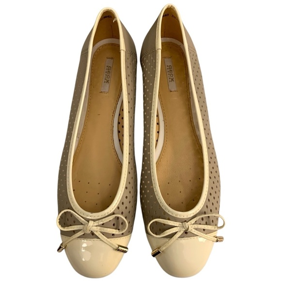 GEOX Respira Perforated Ballet Flats 7.5-8 Womens Beige and Cream Leather Summer - Picture 1 of 9